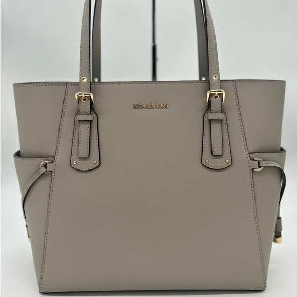 Michael Kors Voyager Tote Bag Pearl Grey